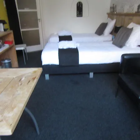 Bed & Breakfast Onder De Dekens Bed & Breakfast