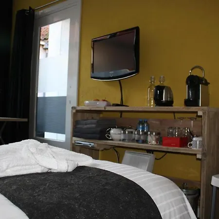 Bed & Breakfast Onder De Dekens בית נופש *